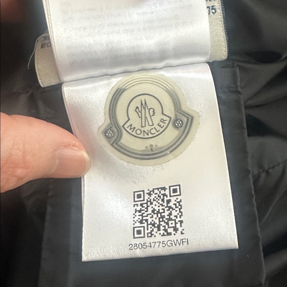 Authentic Moncler- Orophin Giubbotto Jacket - Picture 16 of 16